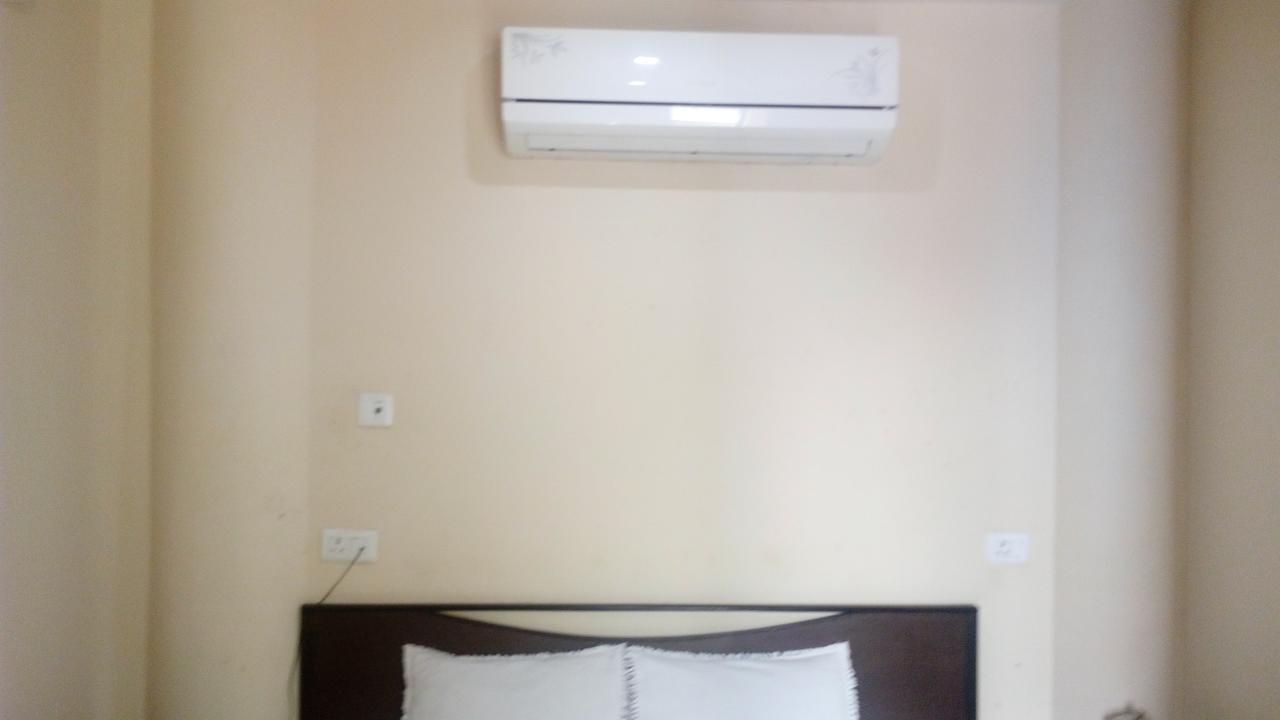 Hotel Sunshine Kashipur Exteriör bild